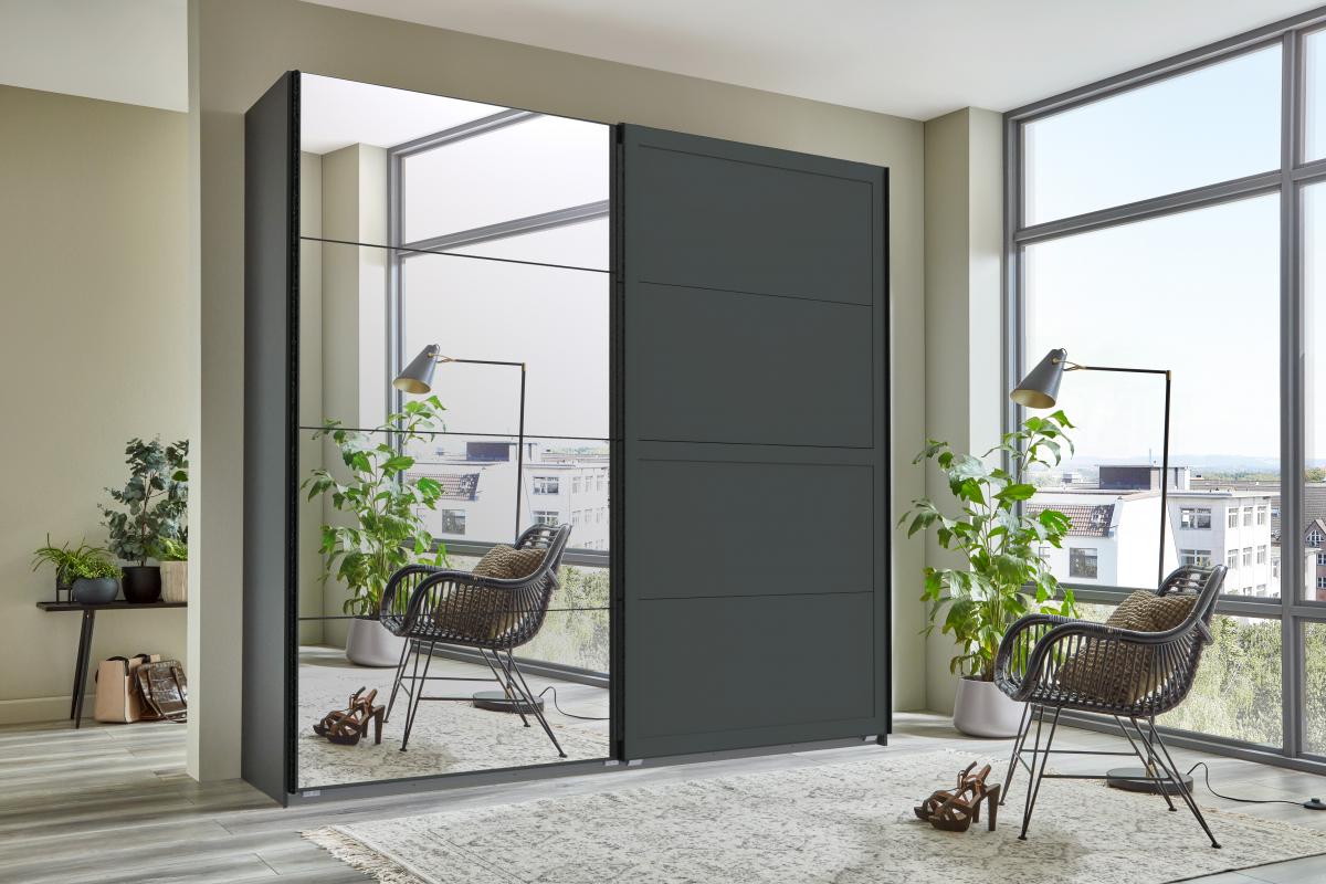 Schwebetüren-schrank